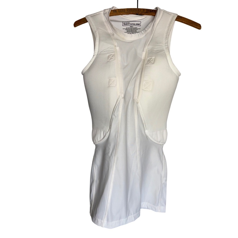 5.11 Tactical Series White Sleeveless Padded Vest Base Layer Shirt Small Utility